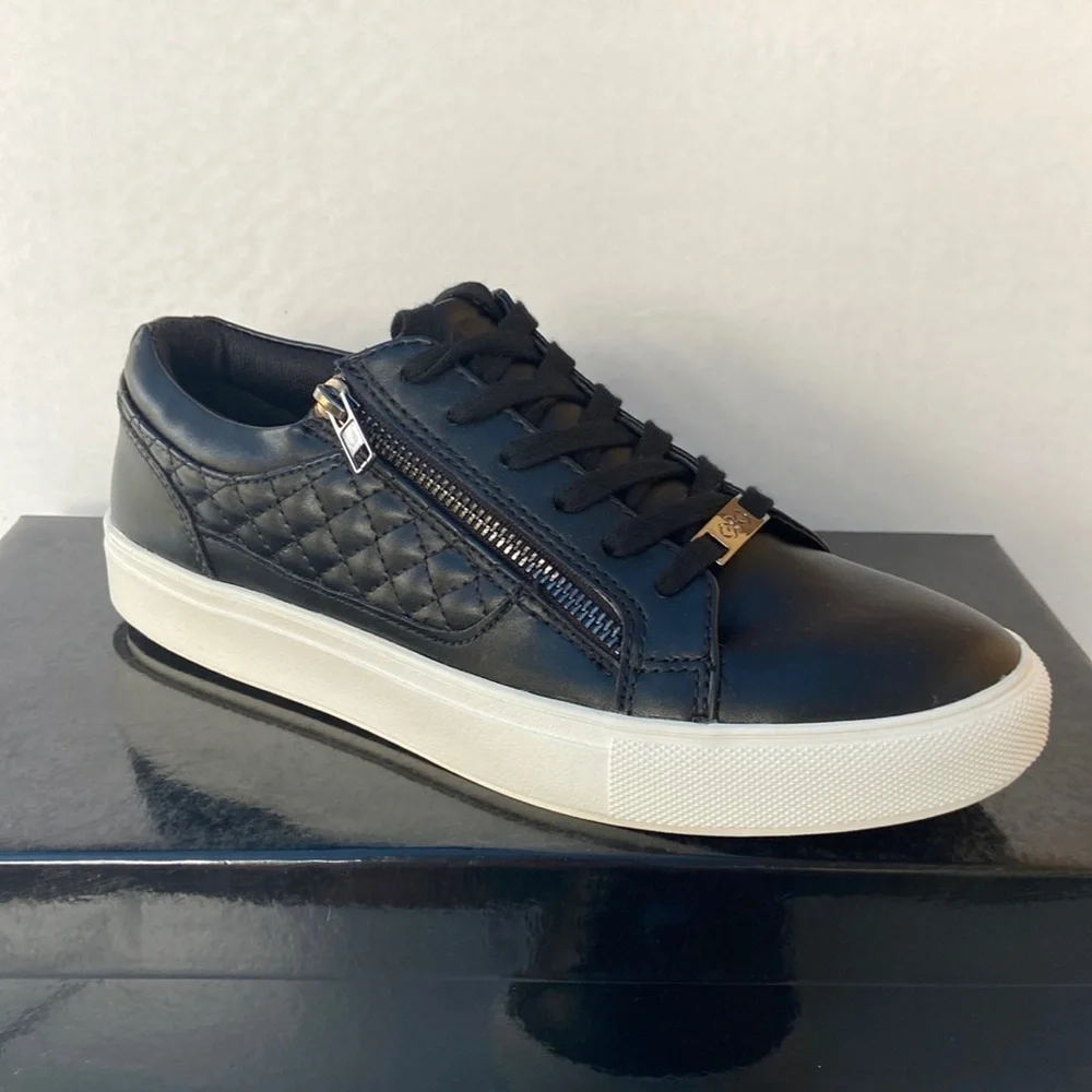 New G by Guess Malone Black Shoes SZ 8